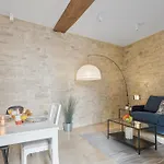 Apartment Near Ile St Louis